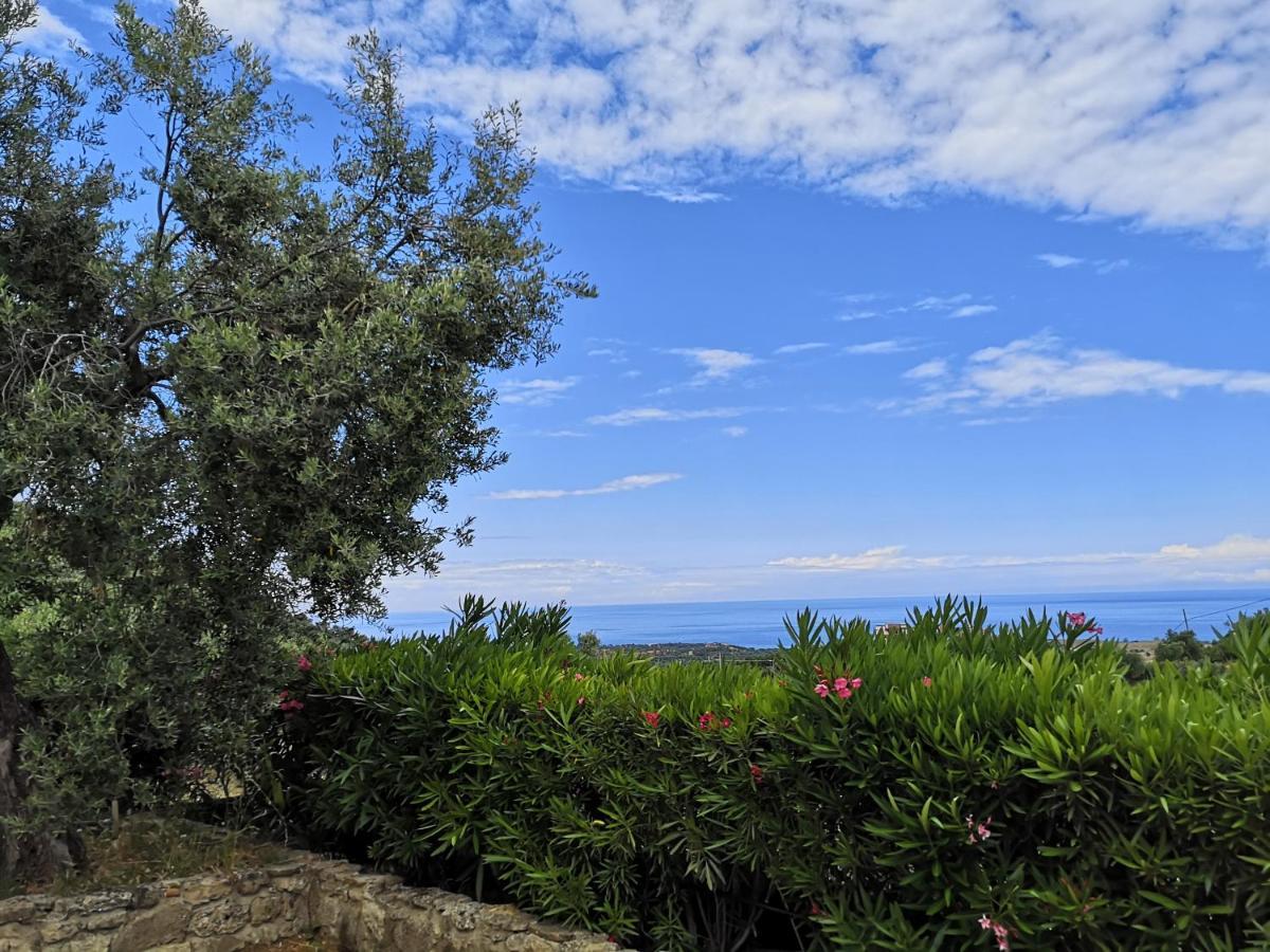 Agriturismo Catena Ciro Kültér fotó